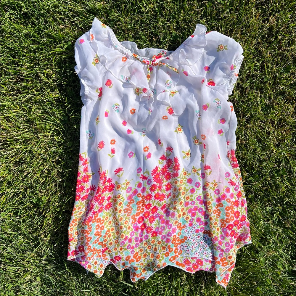 Cute flowery spring/summer short sleeve top